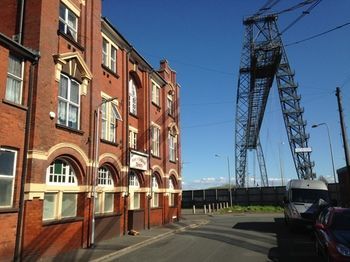 The West Of England Tavern Newport  Exterior photo